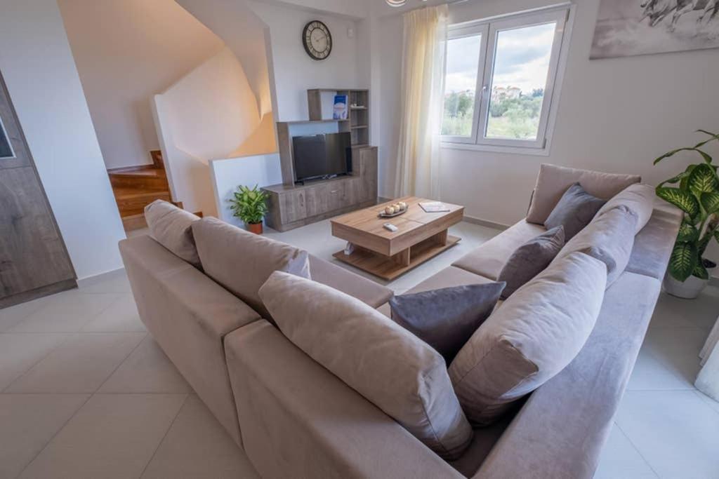 Oasis Twin Ii Prinos (Crete)