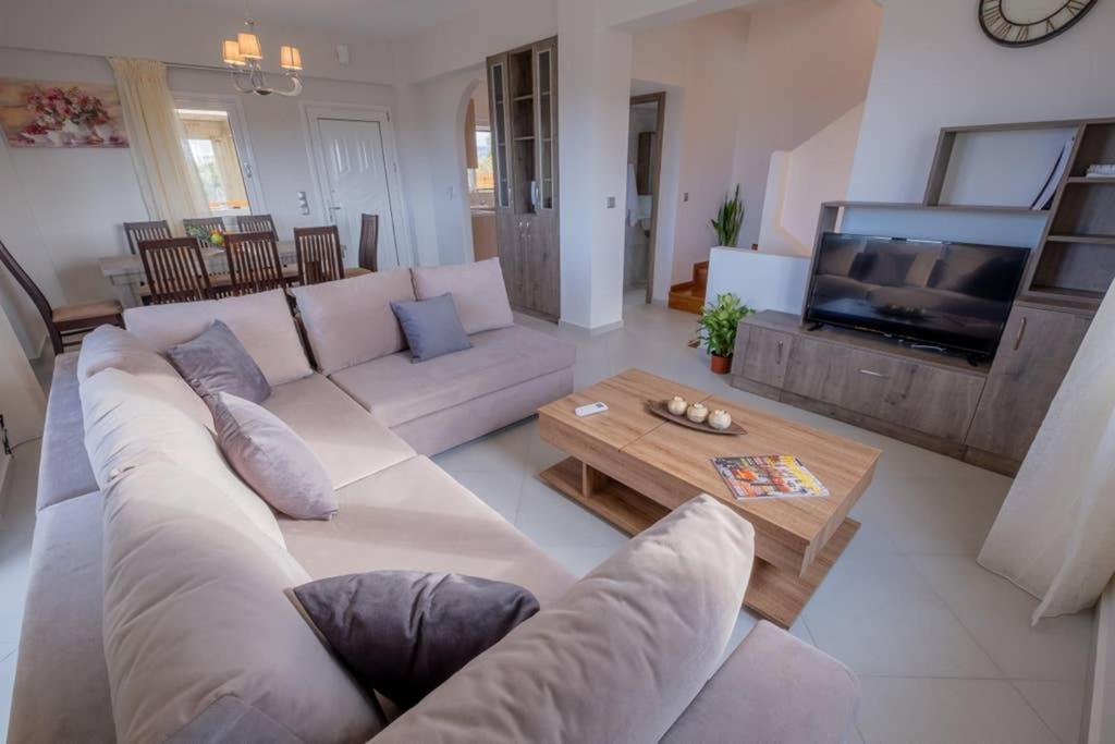 Oasis Twin Ii Villa